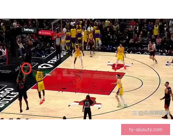 篮球全场回放精彩时刻重温带你领略每一个精彩瞬间和精彩反转